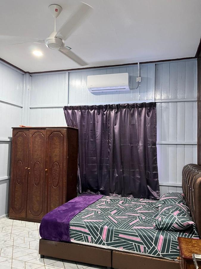 Lavender Homestay Desa Chendering 3 Bedrooms Kuala Terengganu Kültér fotó